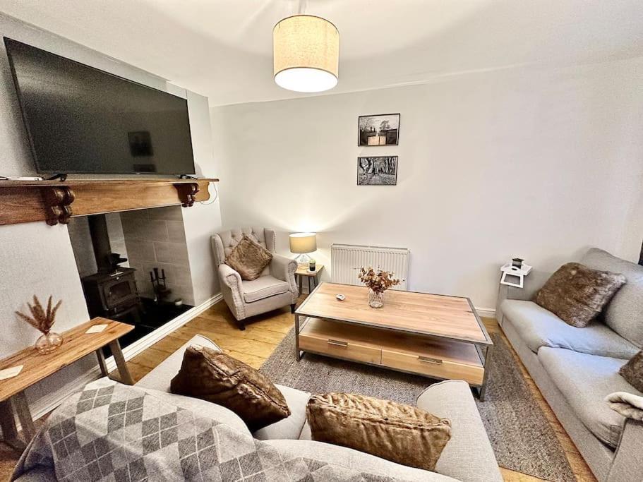 Cottage,Cinema Room,Log Burner Blaenavon Zewnętrze zdjęcie